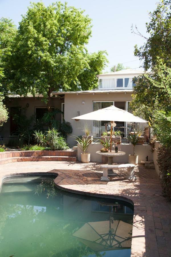 Little Forest Guest House Johannesburg Exterior photo